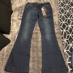 Size 29 Regular Cowgirl Tuff trousers